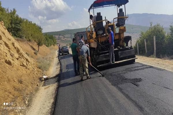 بهسازي و آسفالت محورروستايي پارچ -متکازین -ولو شهرستان بهشهر