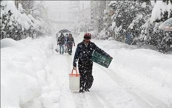 کلافگی مردم شرق مازندران از کمبود و قطعی مداوم آب‌ در زمستان/ مسئولان ضعف مدیریتی خود را گردن مردم نیندازند