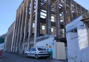 سایه ساختمان متروکه «چراغ برق» بر سر اهالی و دانش آموزان زیراب