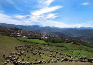 اتو ۲۰۰ ساله اولین روستای گردشگری زکات کشور شد|برپایی بازارچه دائمی در روستای اتو به برکت زکات