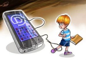 دانشآموزان و آسیبهای فضای مجازی