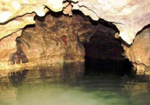 غرب مازندران اقلیم شگفتیهای طبیعی: غار دانیال، نقاشی پر رمز و راز و خیال