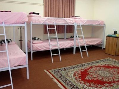 کمبود فضای آموزشی و خوابگاه