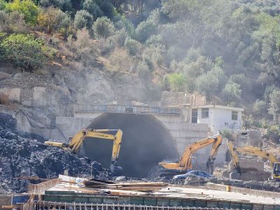 قفل آزادراه ساحلی شکسته می شود