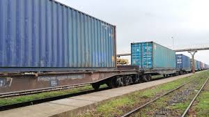 توقف قطار صادرات در ایستگاه راه‌آهن