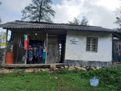 مرا به مدرسه‌ای بفرستید که کسی نمی‌رود!