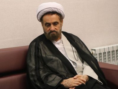 تیرنگ در مسیر جهاد تبیین با رویکرد اقامه نماز و معارف دینی حرکت کند