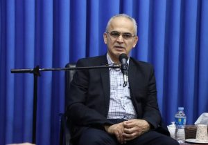 کار پرستاری قیمت ندارد و با هیچ میزان احترام، جبران نمی‌شود