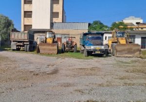 توقیف ماشین‌آلات برداشت‌کنندگان غیرمجاز مصالح رودخانه‌ای در قائمشهر