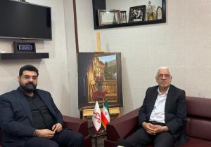 زمینه استفاده از نخبگان فراهم شود