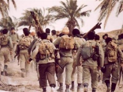 عشق بود و جبهه بود و جنگ بود