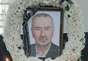 مزه شیرینی‌های رایگان این قنادی هنوز زیر زبان‌هاست