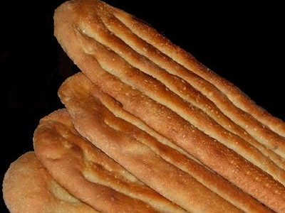 نان، در تنور بیتدبیری میسوزد