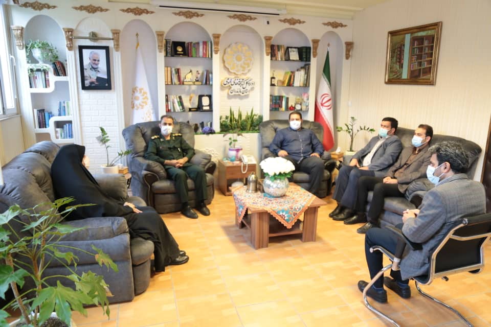 دیدار مسئول سازمان بسیج ادارات و کارمندان مازندران با مدیرکل کتابخانه‌های عمومی استان