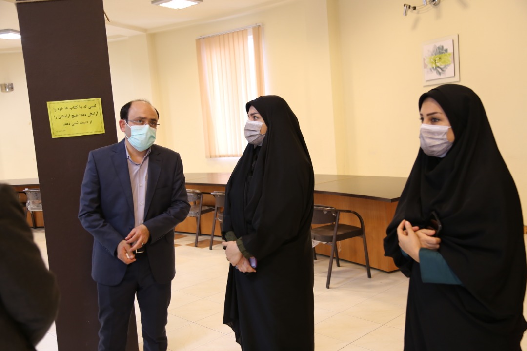بازدید مدیرکل کتابخانه های عمومی مازندران از کتابخانه کلارآباد
