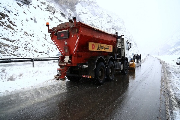 عملیات برفروبی 1200کیلومتر از محورهای کوهستانی مازندران