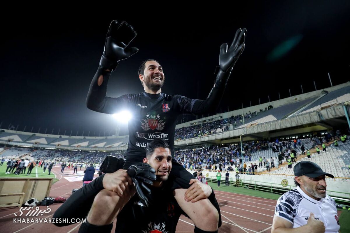 چگونه حامد لک جنجالی جایگزین قاتل استقلال شد؟!