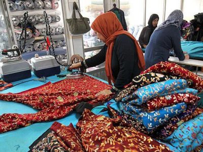 نبود مکان عرضه و بازاریابی مشکلات زنان تولیدکننده و کارآفرین مازندران