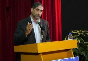 شاعران، افسران مؤثر فرهنگی نظام هستند، قطعا نسبت به موضوعات روز جامعه باید حساس باشند