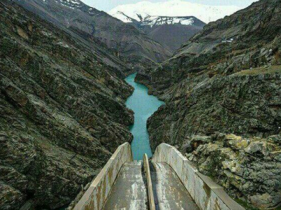 به عمل کار برآید به سخنرانی نیست!