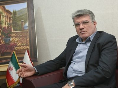 مجموعه‌ی تیرنگ متعهد، فرهیخته و آشنا به قواعد مخاطب شناسی است