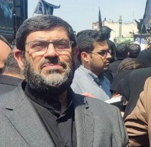 مردم فرق خائن و خادم را می‌دانند
