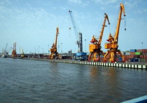 تجارت در مسیر بندر فریدونکنار